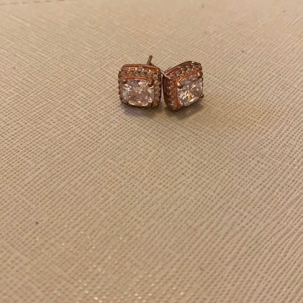 Square earrings